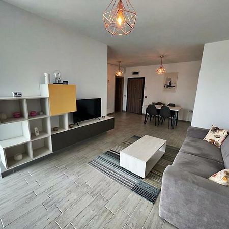 Dragomir Apartments Alezzi 1 Năvodari Exteriér fotografie