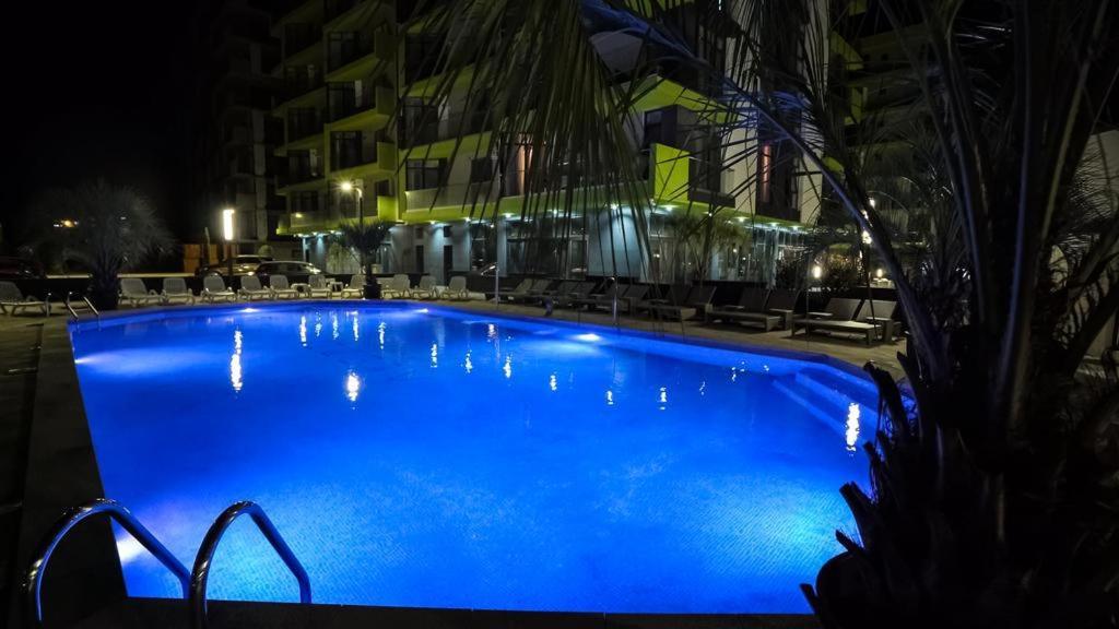Dragomir Apartments Alezzi 1 Năvodari Exteriér fotografie