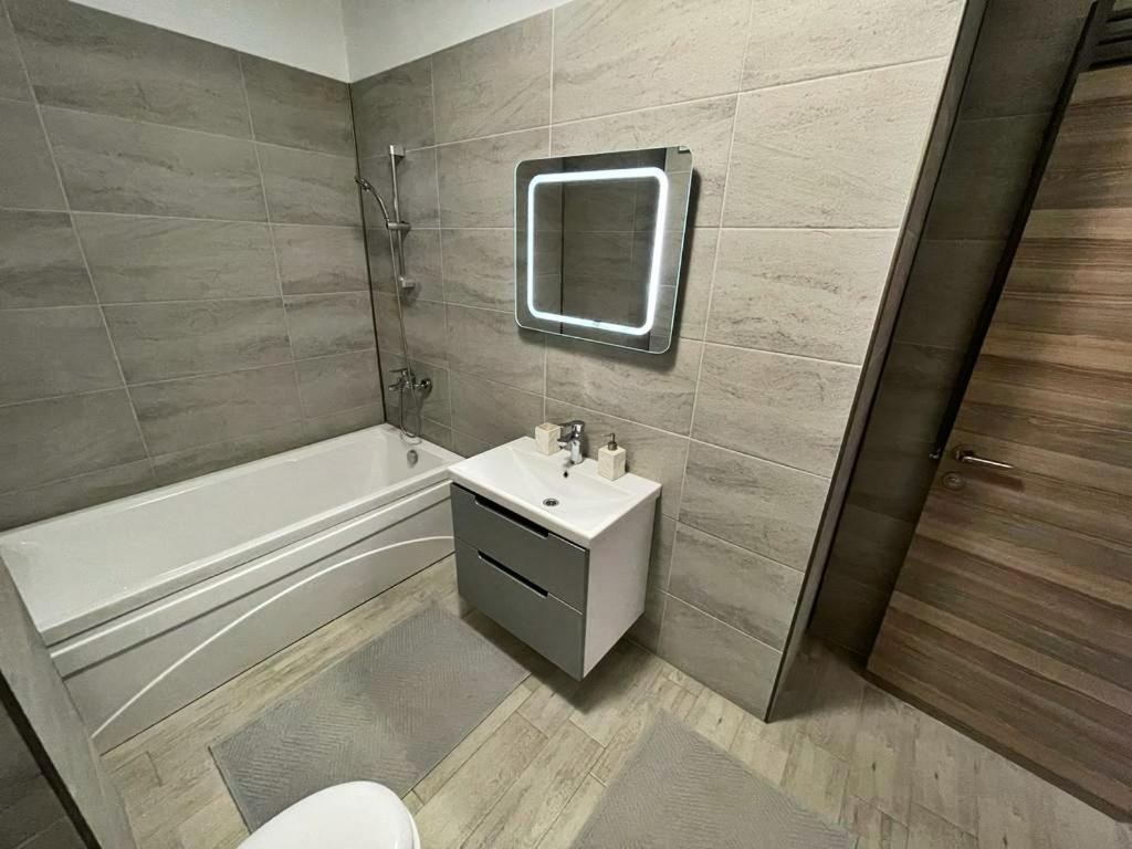 Dragomir Apartments Alezzi 1 Năvodari Exteriér fotografie